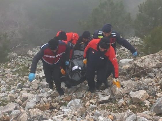 Uçurumda bulunan ceset olayında 4 kişi tutuklandı