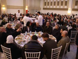 Vali Aktaş, Ramazan’ın ilk iftarında şehit yakınları ve gazilerle bir araya geldi