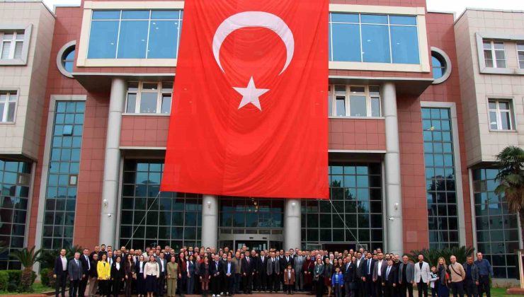 ADÜ’de geleneksel bayramlaşma töreni gerçekleşti