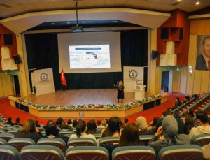ADÜ’de ’Uyuyalım Uyutalım’’ adlı seminer gerçekleştirildi