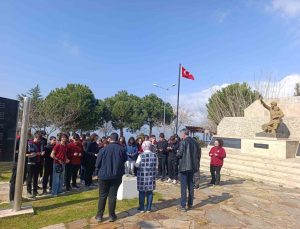 Aydın’da öğrenciler şehitleri andı