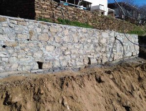 Bozdoğan’da taş duvar örme işi tamamlandı