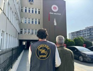 Çeşitli suçlardan aranan şahıslar jandarmadan kaçamadı