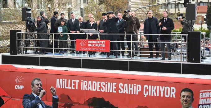 CHP Genel Başkanı Özel Kuşadası’nda