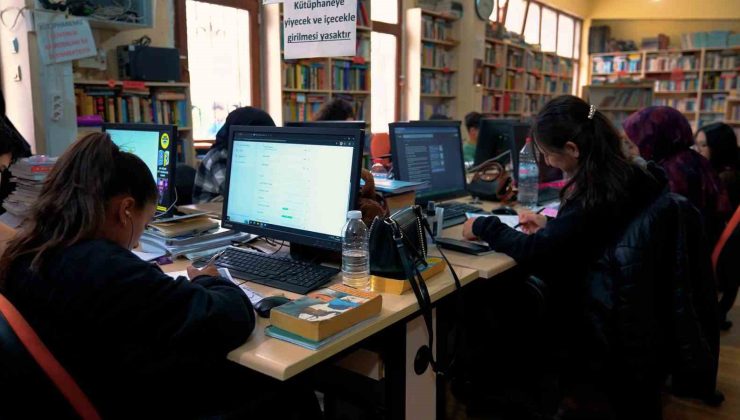Didim Belediyesi Halk Kütüphanesi gençlerin buluşma merkezi oldu