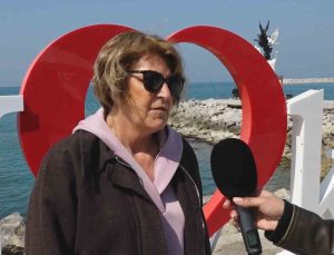 Kuşadası’nda vatandaşlardan Başkan Günel’e destek