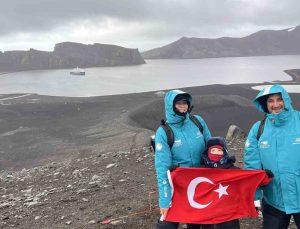 7 yaşındaki Pars, Güney Kutbu’nda Türk bayrağı açtı