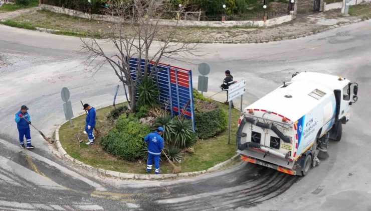 Kuşadası’nda yeşil alanlarda çalışmalar sürüyor