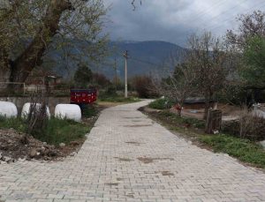 Bozdoğan Akçay Mahallesi’nde yollar yenilendi