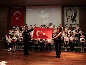 İncirliova’da minik seslerden türkü şöleni