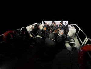 Kuşadası açıklarında 19 düzensiz göçmen yakalandı