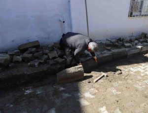 Nazilli’de yol bakım ve onarım çalışmaları sürüyor