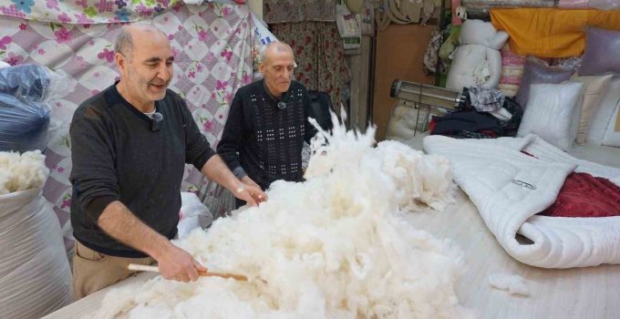 Yorgancılık ve hallaçlık, iğne iplikle geleceğe tutunmaya çalışıyor