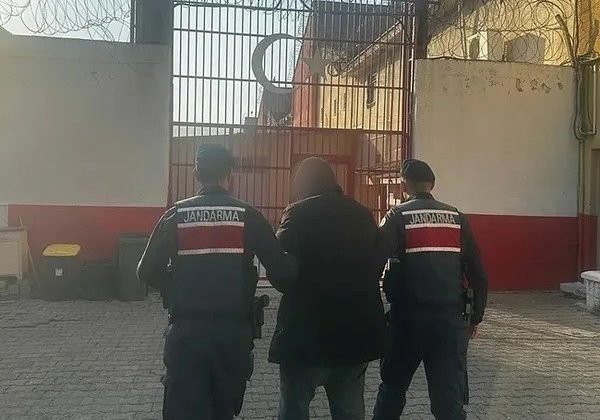 Anne cinayetindeki ’kanlı mont’ detayı düğümü çözdü