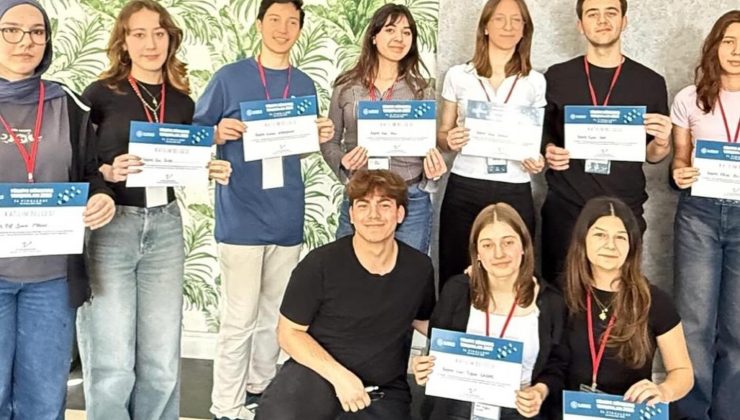 Aydın Fen Lisesi Münazara Takımı Türkiye Finalleri’ne yükseldi