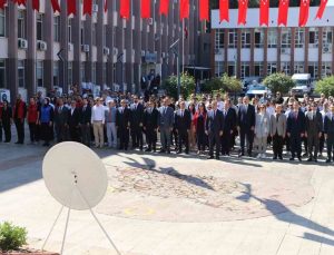 Aydın’da Gençlik Haftası, çelenk töreniyle başladı