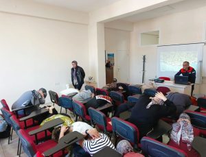 Aydın’da kursiyerler ve otel personeline afet eğitimi