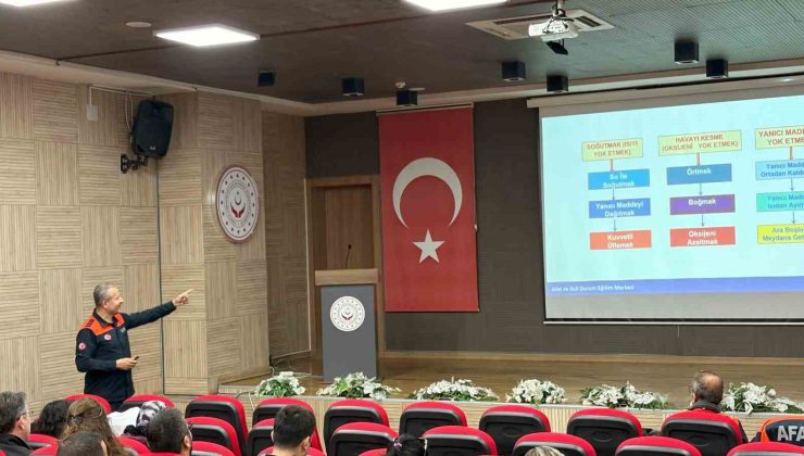 Aydın’da vakıf personeline afet farkındalık eğitimi verildi