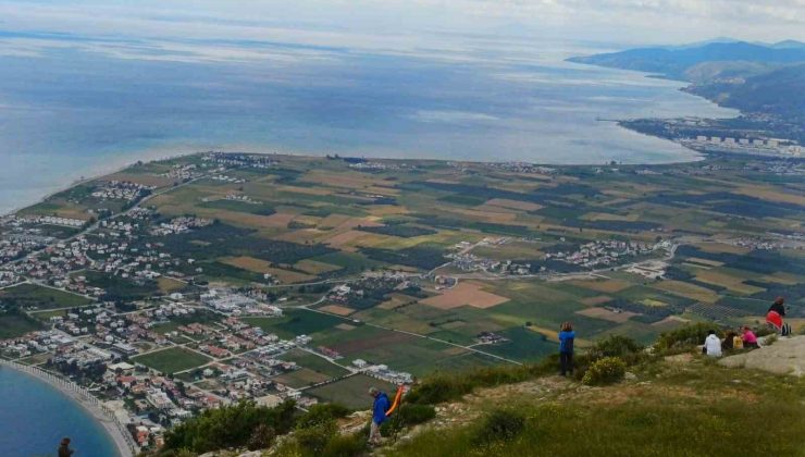 Aydınlı doğaseverler, Kaptan Cousteau’nun “Yeryüzündeki Cennet” dediği Gökova’da yürüdü