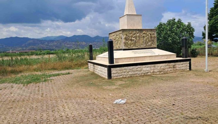 Başkan Yıldırımkaya, şehitliği kirletenlere tepki gösterdi
