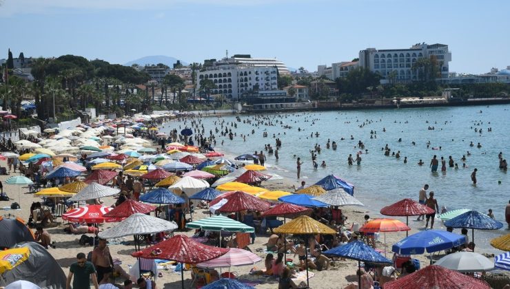 Bayram tatilinde turizmin kalbi Kuşadası’nda attı