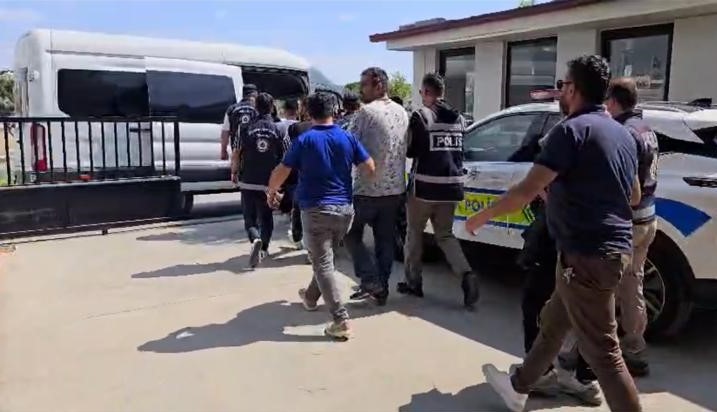 Didim’de 34 düzensiz göçmen yakalandı, 3 organizatör tutuklandı