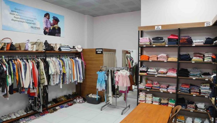 Efeler Belediyesi’nin Sosyal Destek Giyim Noktası vatandaşlardan ilgi görüyor