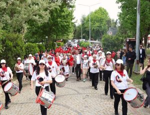 Efeler’de 19 Mayıs coşkusu Gençlik Şenliği ile yaşandı