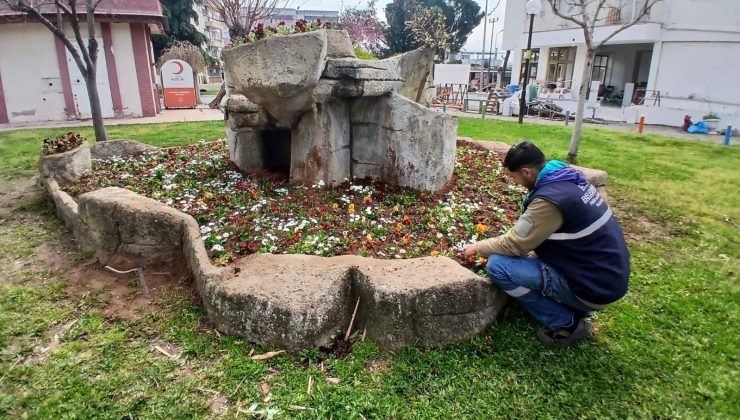 Efeler’de parklar yenileniyor