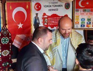 “Fenerbahçe taraftarı Bilal Erdoğan’a Aydın’da madalyalı sarı kanarya sürprizi