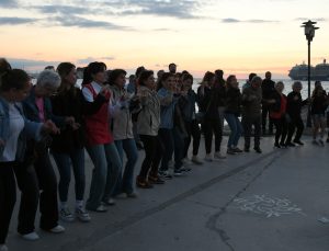 Kuşadası’nda 1 Mayıs kutlamaları Ömer Günel mitingine döndü