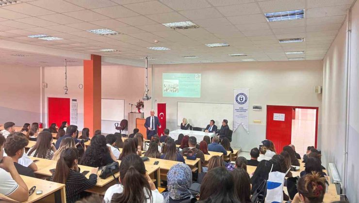 Nazilli MYO’da Kariyer Günü Etkinliği