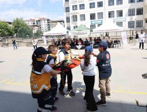 Nazilli’de öğrencilere “sağlık elçisi” görevi