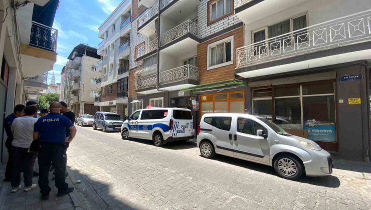 Apartmanı saran kötü kokunun sebebi ceset çıktı