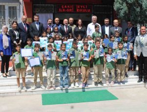 Aydın’da 190 bin öğrenci karne aldı