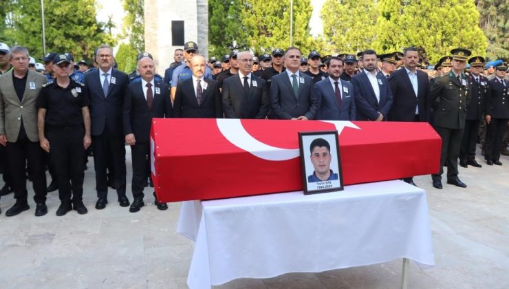 Aydınlı şehit polis memuru Denizli’de toprağa verildi