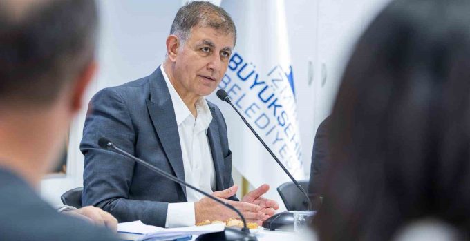 Başkan Tugay: “Zeytinin değerini ekonomiye yansıtmalıyız”