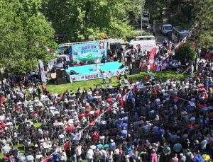 Başkan Yetişkin’den çocuklara armağan