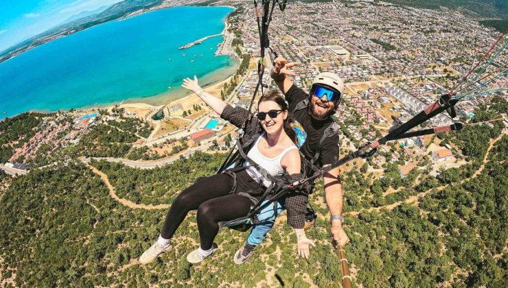Didim’de gökyüzü rengarenk oldu, Havacılık Festivali yoğun ilgi gördü