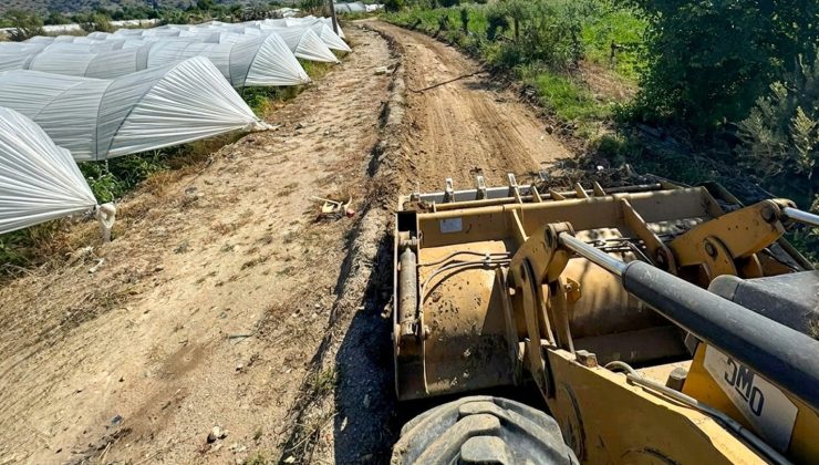 Efeler Belediyesi, tarım yollarını bakıma aldı