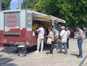 Efeler Belediyesi’nden öğrencilere serinleten destek