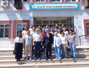 Efeler İlçe Milli Eğitim Müdürü Çomruk: “Hedefimiz değerlerine sahip çıkan nesiller yetiştirmek”