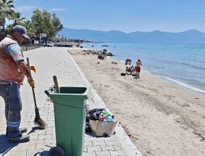 Kuşadası’da bayramtatilinde 3 bin 67 ton çöp toplandı