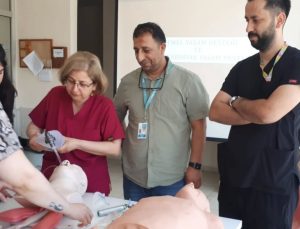 Nazilli Devlet Hastanesi’nden Kuyucak İlçe Devlet Hastanesi’ne hizmet içi eğitim desteği
