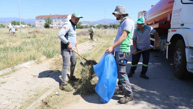 Nazilli’de belediye ekipleri sahaya indi
