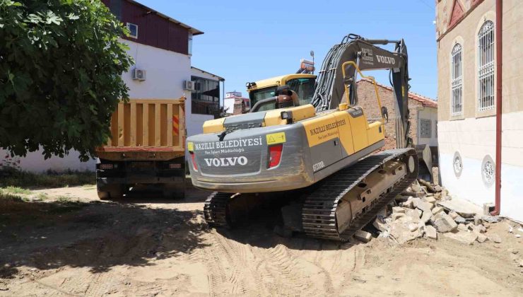 Nazilli’de yol yenileme çalışmaları sürüyor