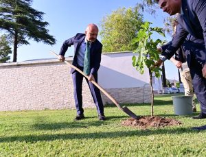 Vali Varol, İncirliova’da vatandaşlarla buluştu