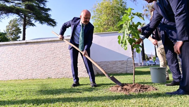 Vali Varol, İncirliova’da vatandaşlarla buluştu