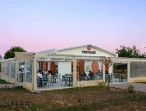 Yurt Kafe ve Işıklı Parkı öğrencilerin yeni buluşma noktası oldu