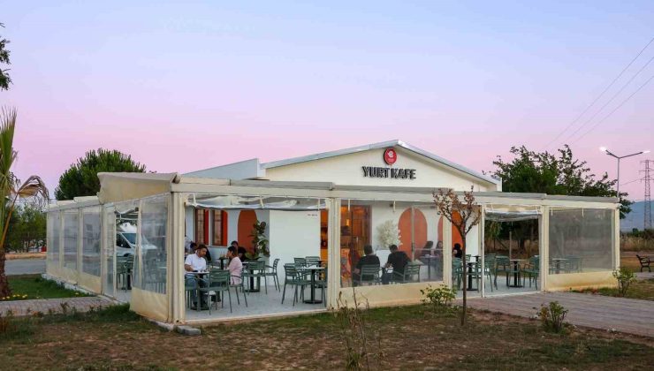 Yurt Kafe ve Işıklı Parkı öğrencilerin yeni buluşma noktası oldu